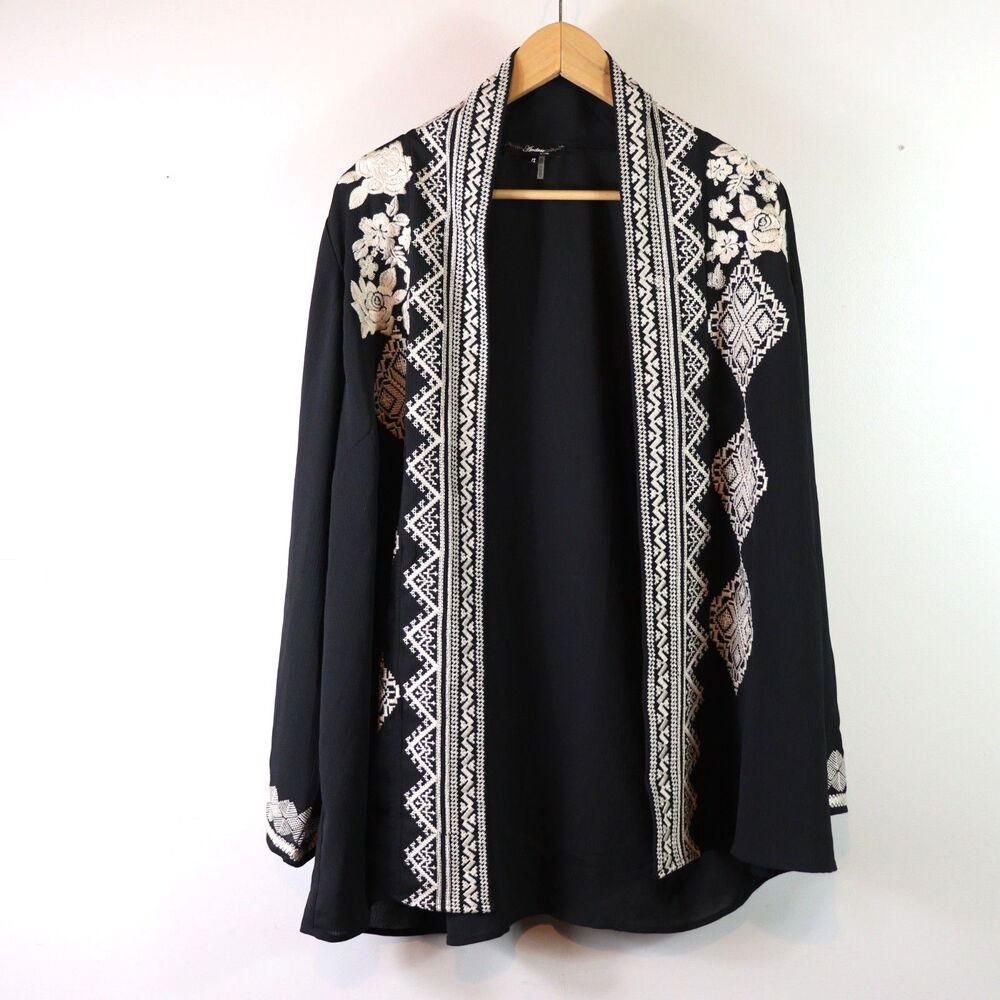 Andree by Unit black and white open front cardigan 1X